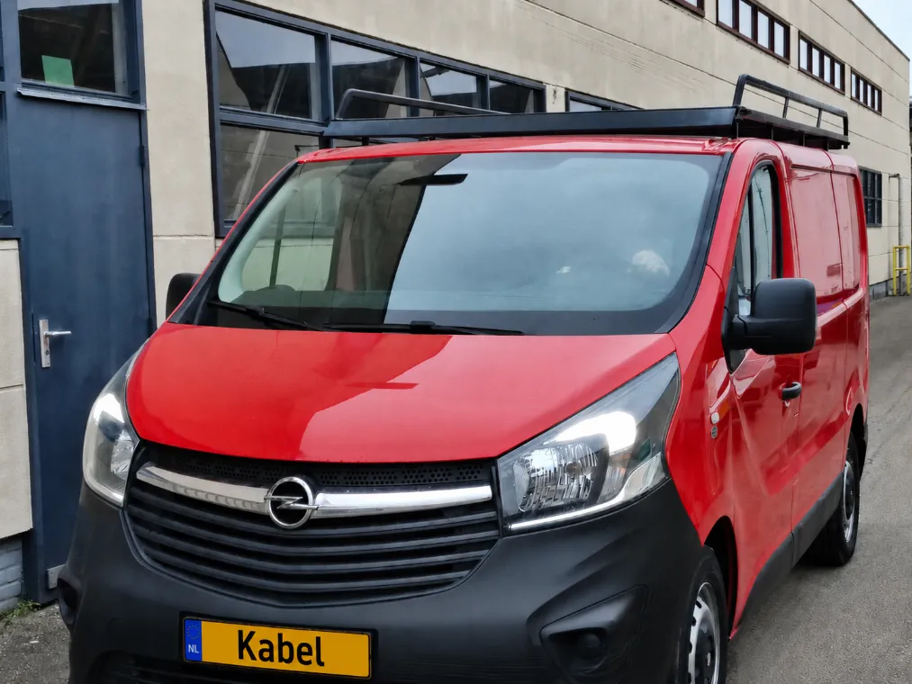 Bedrijfsbus Loodgieters Kabel